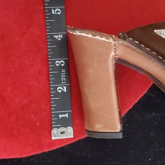 Donald J. Pliner Bozza Western Suede Clogs in Brandy Size 7 - Picture 9 of 14